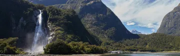 How to Travel to Milford Sound in the Most Luxurious Way